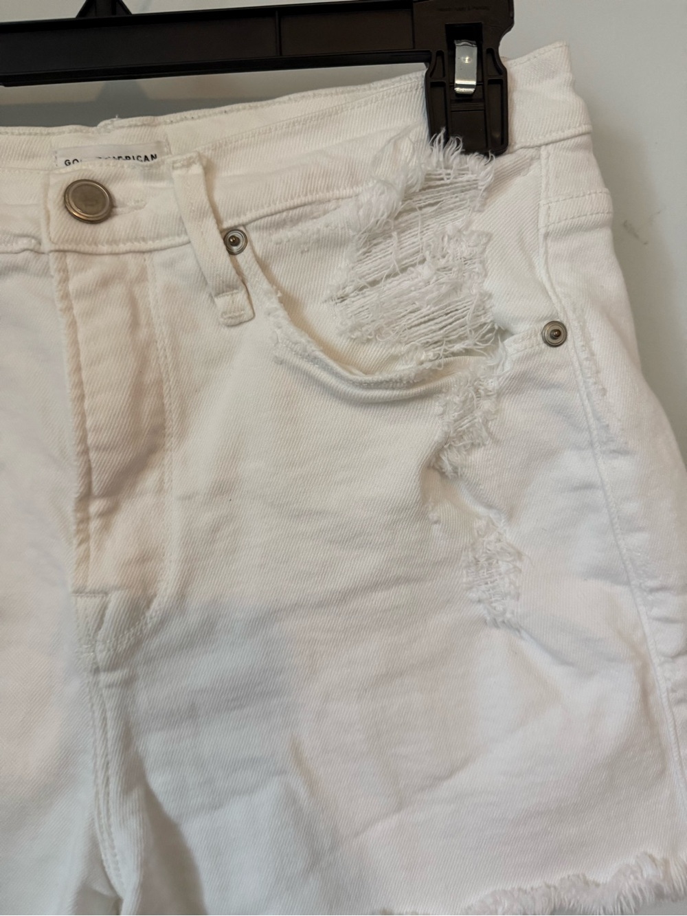 Good American White Denim distressed Women Shorts Size 4/27 - Picture 5 of 5